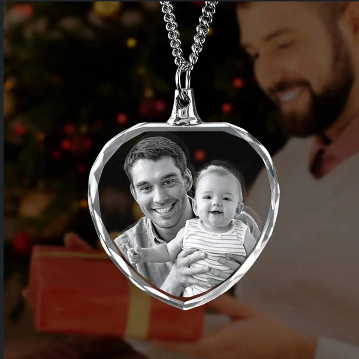 3D Crystal Heart-shaped Photo Necklace