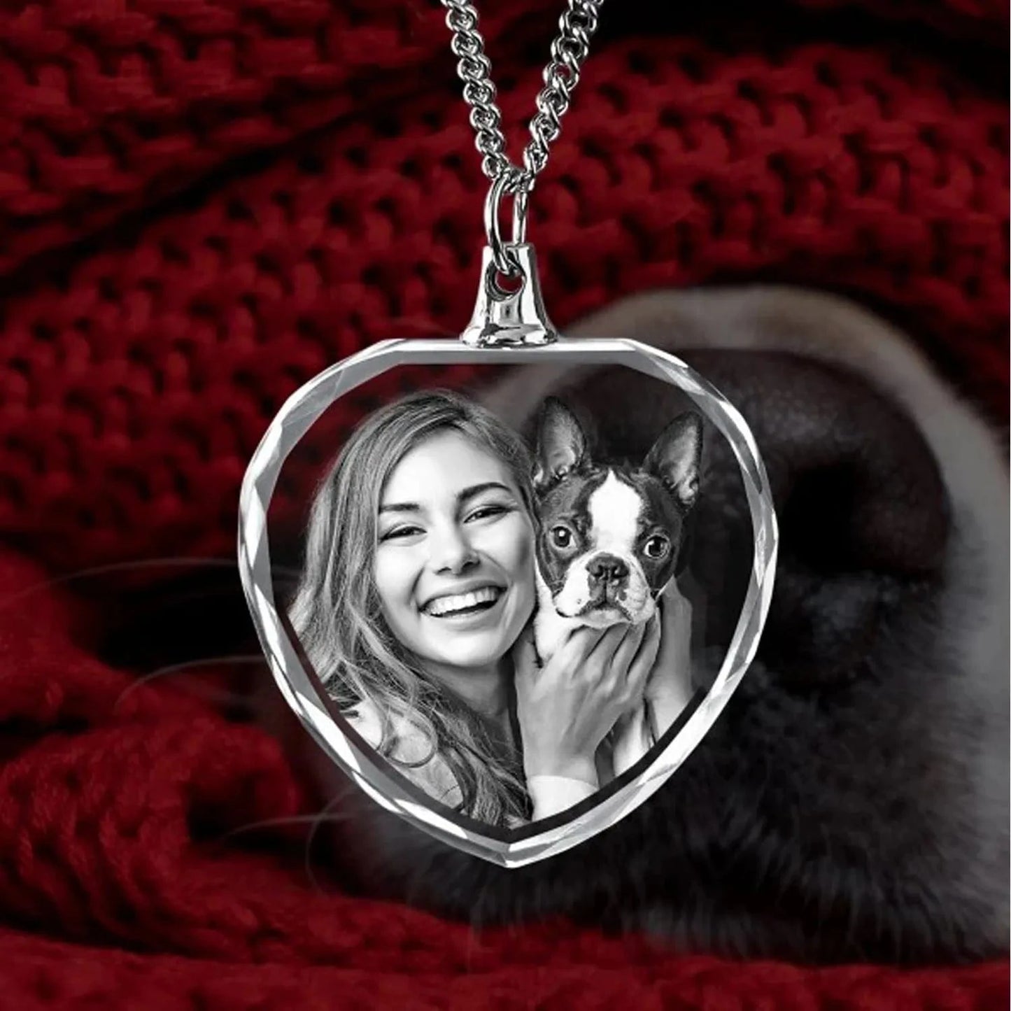 3D Crystal Heart-shaped Photo Necklace