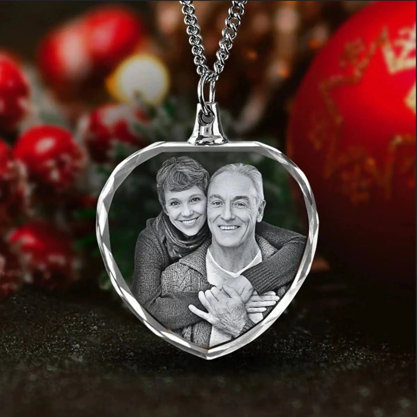 3D Crystal Heart-shaped Photo Necklace
