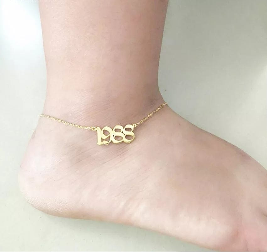 Tobillera de año de nacimiento personalizada llena de oro