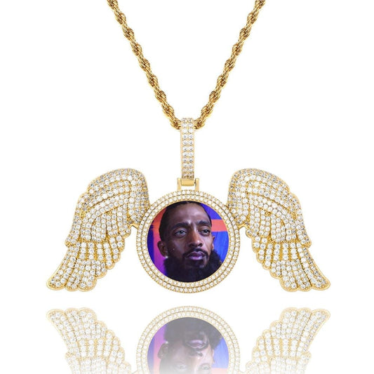 Collar con colgante de foto personalizado "Gabriels Wings" con alas largas