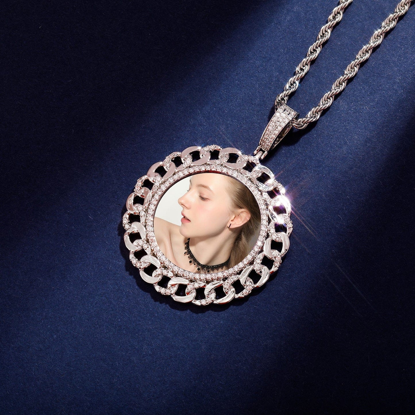 Custom Cuban Link Frame Photo Necklace