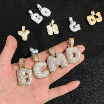 Colgantes con iniciales de letras de burbujas de oro con diamantes de circón y cadena