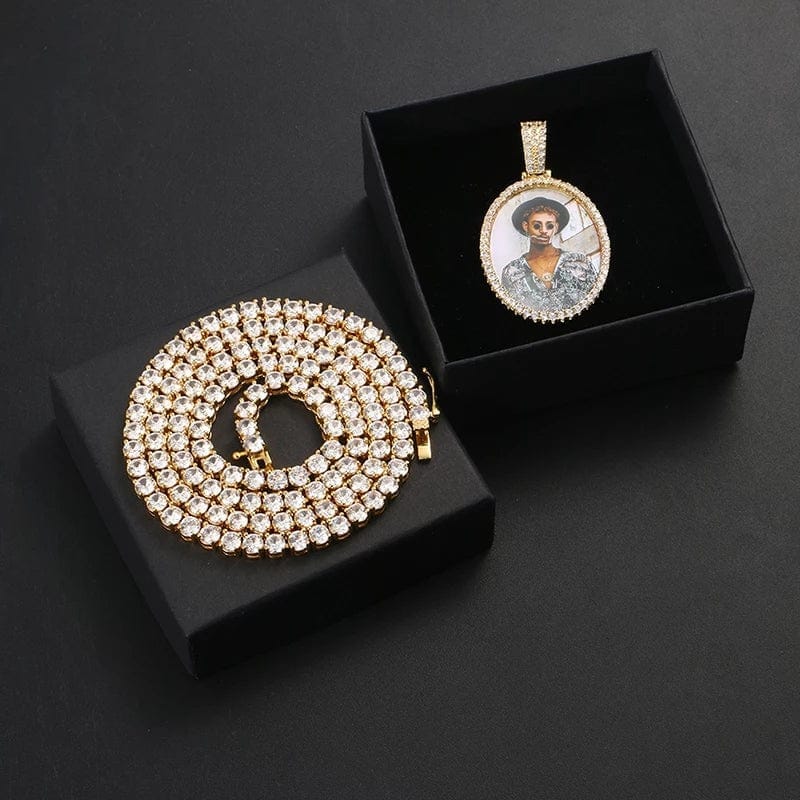 Oval Shaped Custom Photo Pendant & Necklace - Gold, Silver