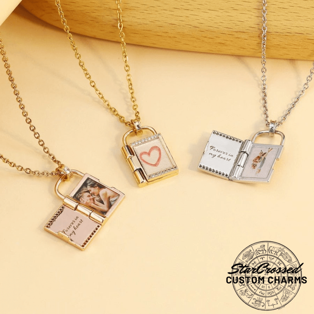 ¡Collar con medallón de foto grabable personalizado "Libro abierto"!