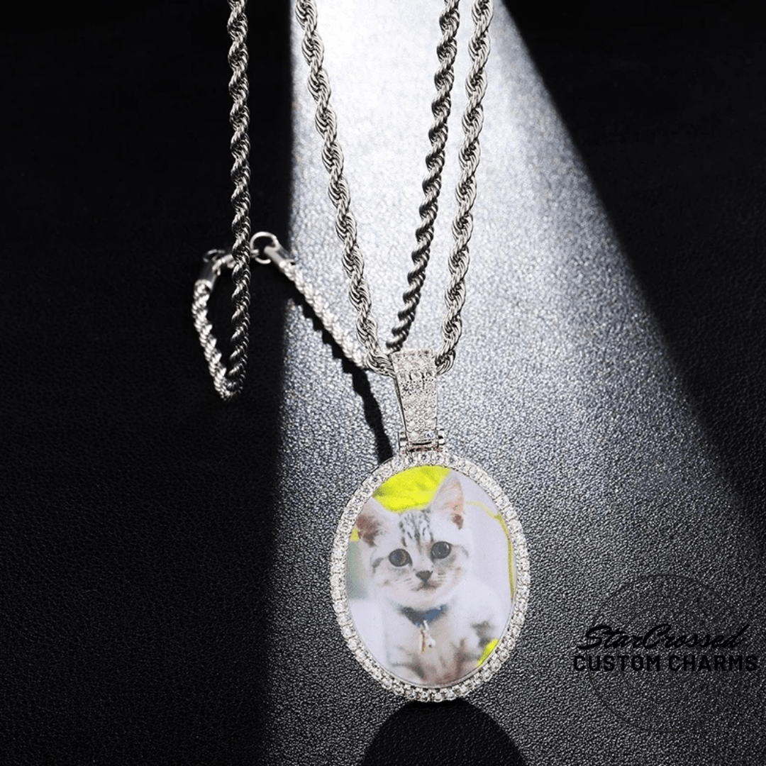 Oval Shaped Custom Photo Pendant & Necklace - Gold, Silver
